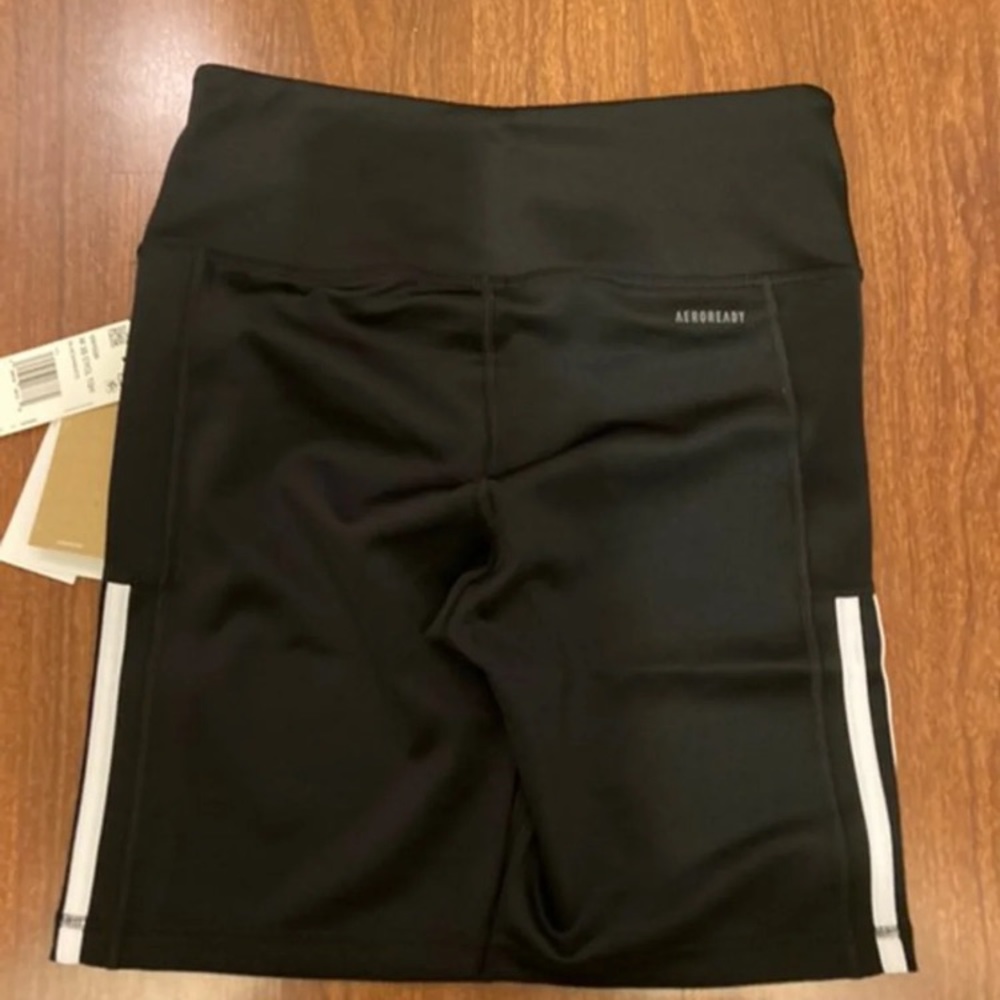 Adidas women’s shorts - Picture 5 of 5
